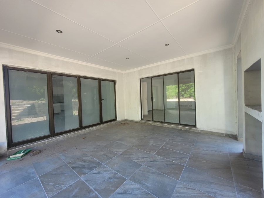3 Bedroom Property for Sale in Paradise Beach Eastern Cape